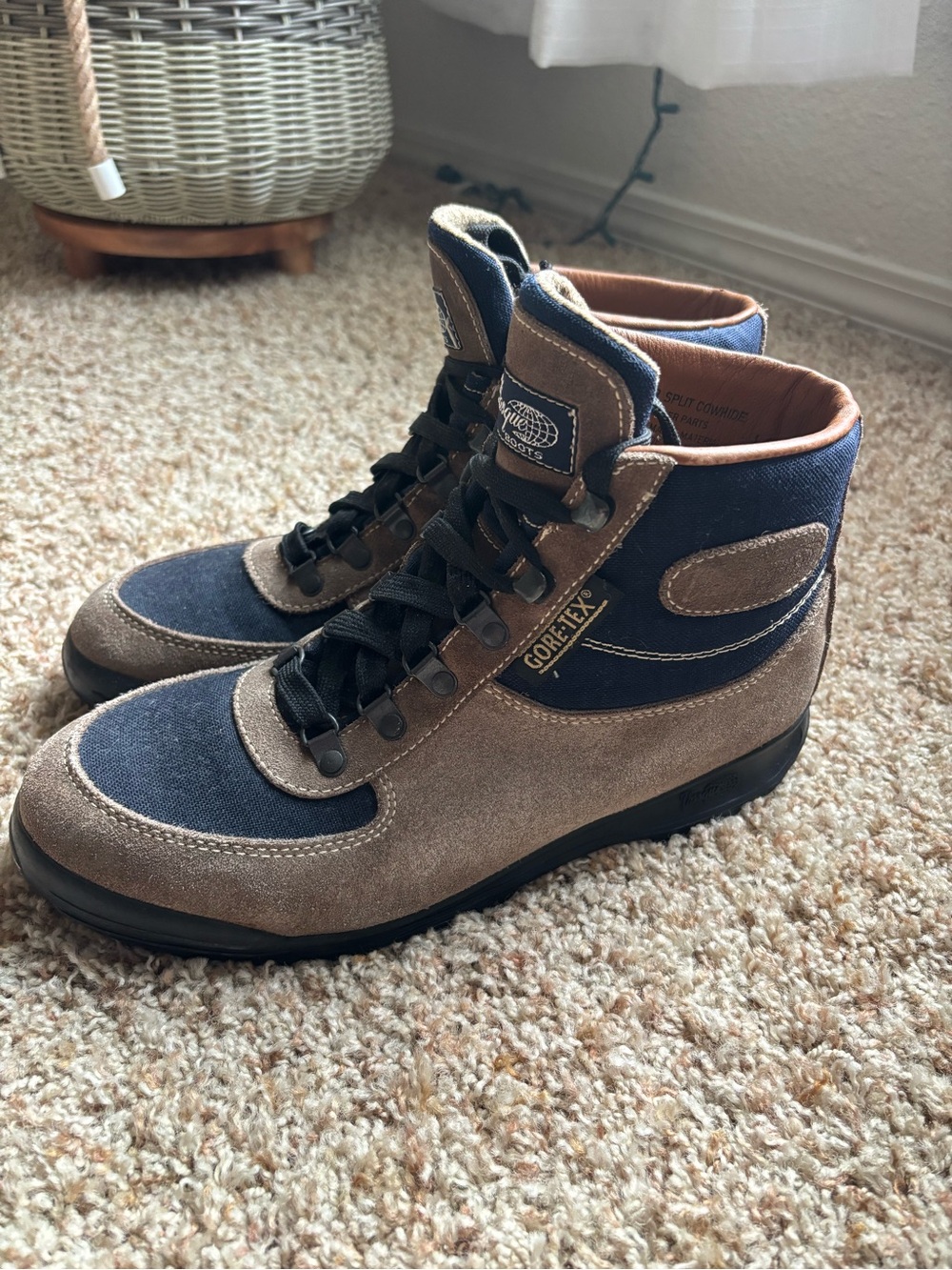 Vasque GORE-TEX Men's Brown and Navy Hiking Boots